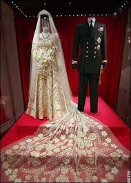 The Queen Royal Wedding Dress Queen Elizabeth Ii Wedding Royal Wedding Gowns