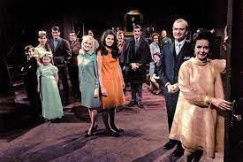 Jonathan Frid & Nancy Barrett | Dark Shadows Tv Show, House Of Dark Shadows,  Real Tv