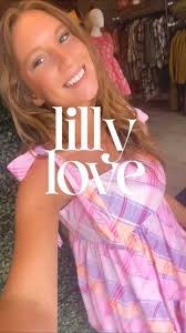 💗💛💜🧡💖 Shop the latest for your Lilly haul this weekend 💘 Open today  11-3 @lillypulitzer @darhannah #shopsmall #shoplocalforyourlilly #ootd