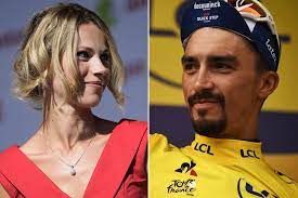 Jun 15, 2021 · marion rousse et julian alaphilippe, confinés, amoureux et heureux cupidon a encore frappé ! Elle Me Supporte M Encourage Julian Alaphilippe Officialise Avec Marion Rousse