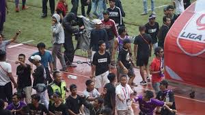 Liga betting odds on a specific soccer match. Diwarnai Kerusuhan Laga Perebutan Tempat Ke 3 Liga 2 2018 Sempat Terhenti Beberapa Kali Tribun Jogja