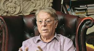I'm attila dobos, author of hungarian origin. Otodjere Is Meghazasodik Mary Zsuzsi Volt Ferje Dobos Attila Hirnavigator