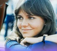 She could've done what every other Hollywood star does. But she didn't.  Sally Field kept her grey hair. She never touched plastic surgery. And when  asked how she felt about getting older,