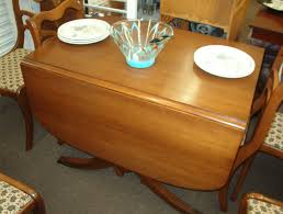 Vintage Duncan Phyfe Style Drop Leaf Table W 2 Leaves Pads 6 Chairs Excellent Condition Chairs Show Sign Of Normal Drop Leaf Table Table Silverware Holder
