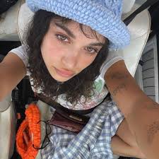 Full Tilt by Emma Scott, Suanne Laqueur