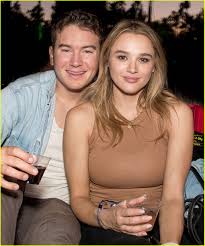 She plays the character of gypsy rose blanchard who was convicted of murdering her mother. Joey King Boyfriend Steven Piet Go On A Triple Date With Her Sisters Photo 4344503 Hunter King Joey King Kelli King Nico Svoboda Steven Piet Pictures Just Jared