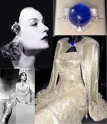 What ya All think of that dress? Wowzers!!