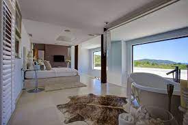Pin On Open Plan Bed And Bathroom