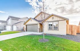 New Homes In Caldwell Id By Hubble Homes New Homes House Styles Floor Plan Design