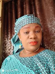 Dressed in all black like the Omen💁🏾 or whatever lil Kim said.