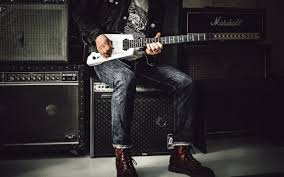 Nov 04, 2021 · rock band trivia. 80 Awesome Rock And Roll Trivia Questions For Budding Musicians