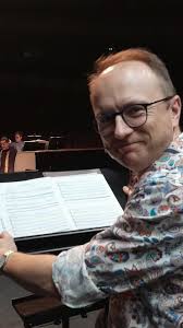 Wiele osób już wie, że oprócz muzyki pasjonują mnie języki ♥︎♥︎♥︎; do tego  stopnia, że z sukcesami uczę trzech: angielskiego, niemieckiego i polskiego  jako obcego., Zapraszam najgoręcej na moje ...