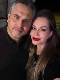 As amigas Livia Aguiar Nogueira, Raphaela Dias e Débora Kruger Kudiess em  tarde de lançamento do @yahacquapark, o maior parque aquático do Piauí.