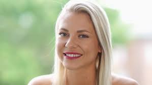Valentina pahde was born on october 4, 1994 in munich, bavaria, germany as valentina victoria pahde. Mit Diesem Foto Sorgt Gzsz Star Valentina Pahde Fur Wirbel Im Netz