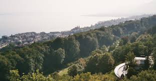 Der vater, reinhold dürrenmatt, war bis 1935 pfarrer dieser gemeinde. Centre Durrenmatt Neuchatel Wikipedia