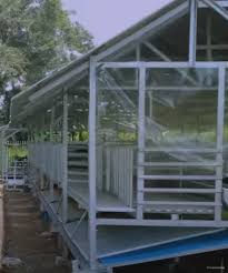 Tempat ini juga berfungsi sebagai tempat represhing (penyegaran), tempat olahraga bagi ternak. 4 Syarat Kandang Kambing Domba Yang Baik Sehat Madani Farm Jogja