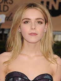 Mckenna responded, retweeting the photo with the word, same. followers on twitter were equally impressed by mckenna's résumé, asserting that she definitely looks like a young kiernan shipka. Filmografie Von Kiernan Shipka Filmstarts De