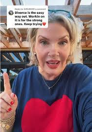 Bee Clark's Instagram, Twitter & Facebook