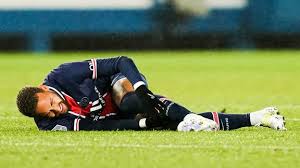 Six jours avant son huitième de finale aller de la ligue des champions contre le fc barcelone, au camp nou, le psg va désormais croiser les doigts quant à l'état physique de neymar. Psg Psg L Annonce Forte Du Clan Neymar Sur Sa Blessure