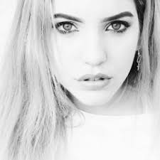 Stream Esmeralda Gonzalez music