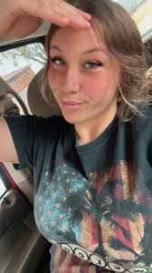 Savannah Oleary's Instagram, Twitter & Facebook