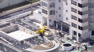 It's a little too close to home, sara green, 40, who lives across the street from the belaire. Pilot Killed As Plane Crashes Into Building Us News Sky News