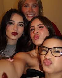 Outside of cosmo school 💇🏻‍♀️