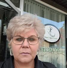 Elaine's Styles & Smiles