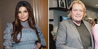 Runar sögaard, 53, och carola häggkvist, 53, gifte sig i en jätteceremoni i livets ord i uppsala 1990. Sanningen Om Carolas Skilsmassa Fran Runar Stoppa Pressarna Kandisar Kandisnytt Hant Extra Se Hor Noje