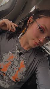 To the sweet boy crowd surfing during iprevail 🖤