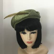 1930-40s Roberta Bernays Hat With Feather, Green Hat With Feather Late  1930's, Vintage Designer Hat, Roberta Bernays Hat, Vintage Green Hat,