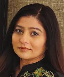 Hilary Denton's Instagram, Twitter & Facebook