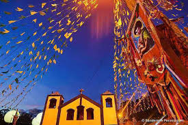 Sao joao or são joão is a catholic festival celebrated in goa in an unusual manner, with people leaping into, and swimming in, wells, streams and ponds as a form of tribute to st. Live Possibilita Realizacao Do Sao Joao 2020 No Cad Colegio Alfredo Dantas Educacao E O Que Nos Move