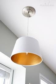 This Is My Kind Of Craft The Homeowner Bought A 5 Ikea Shade And Then Painted The Interior With Gold Leaf Paint From The Home Depot Ki Lounge Lampa