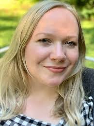 Christine Negus's Instagram, Twitter & Facebook