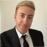 400+ profilů „Lichy“