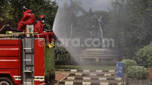 Keterangan pengisian daftar pengguna 1. Jelang Dibuka Ragunan Disemprotkan Disinfektan Bagian 3