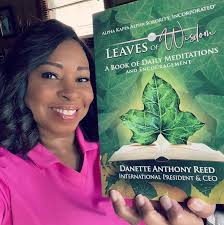 Vanessa Echols, Writer