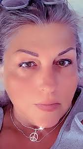 Teresa Dotson (@teresadotsonquinn)'s videos with Dreams (2004 Remaster)