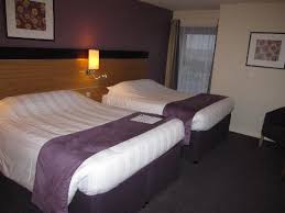 We're perfect if you've got an early flight, or if you fancy a late night out in ireland's first city. Twin Room Premier Inn Bild Von Premier Inn Dublin Airport Hotel Swords Tripadvisor