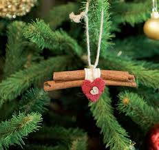 Browse through some of these & take your pick! 30 Handmade Christmas Decorations With Cinnamon Sticks Adding Seasonal Aroma To Green Holiday Decor