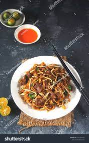 Mie Tiaw Goreng Traditional Chinese Food Traditional Chinese Food Food Chinese Food