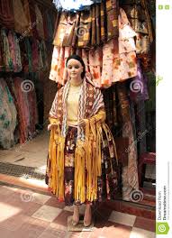 26222 followers, 25163767 photo views. Das Kostum Traditioneller Bolivianer Cholita Frauen In Einem Shop Redaktionelles Stockfotografie Bild Von Tuch Kleidung 76211267