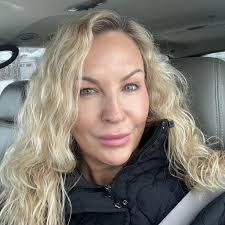 Almost finished ginny and Georgia watched it by fluke love it Anything  similar?