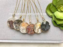 Lace Agate Pendant Necklace 14k Gold Filled Round Mexican Etsy Agate Pendant Necklace Gemstone Necklace Boho Agate Pendant
