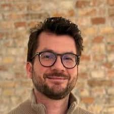 Jacob Sterling's Instagram, Twitter & Facebook