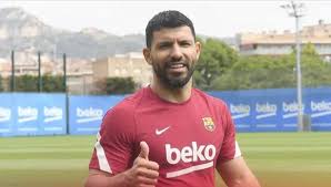 However, the signing of aguero does not rule out further arrivals in attack this summer. Barca Universal On Twitter It Is A Lie That Kun Aguero Wants To Leave Barcelona He Has A Two Year Contract And Will Stay At The Club He Made No Request To Leave