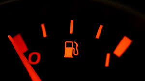 Once that indicated range distance ticked over to 0, they set the odometer, and began a long and nervous journey to see just how far they could get. How Far Can You Actually Drive After Low Fuel Warning Light Comes On