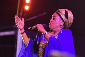 The legendary singer sibongile khumalo, also know as south africa's first lady of song came on saturday legendary vocalist sibongile khumalo will feature in a live virtual concert that will be shown. Dr Sibongile Khumalo Has Passed Away After Stroke Related Complications Truelove