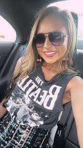 Hollie Roach's Instagram, Twitter & Facebook